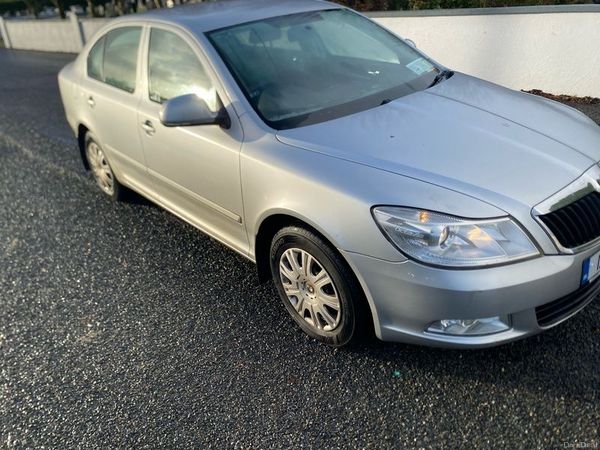 Skoda Octavia Saloon, Diesel, 2012, Silver