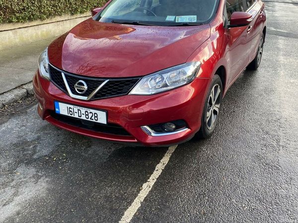 Nissan Pulsar Hatchback, Petrol, 2016, Red