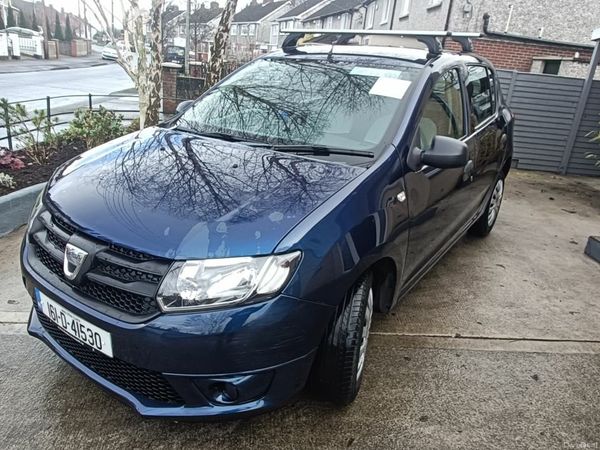 Dacia Sandero Hatchback, Petrol, 2016, Blue