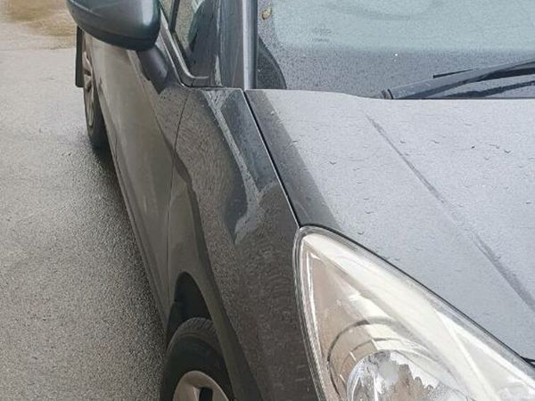 Citroen C3 Hatchback, Petrol, 2011, Grey