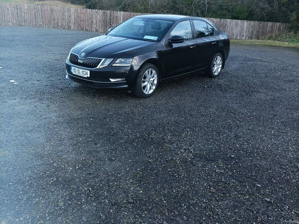 Skoda Octavia Hatchback, Diesel, 2019, Black