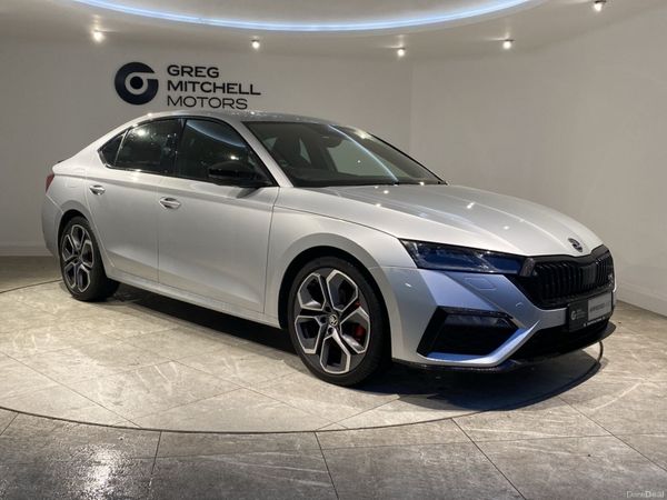 Skoda Octavia Hatchback, Diesel, 2024, Silver