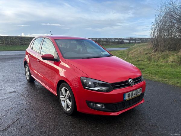 Volkswagen Polo Hatchback, Petrol, 2014, Red