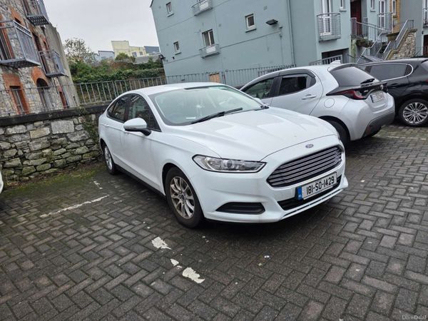 Ford Mondeo Hatchback, Diesel, 2018, White