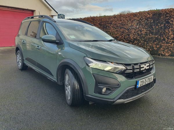 Dacia Jogger MPV, Petrol, 2023, Grey
