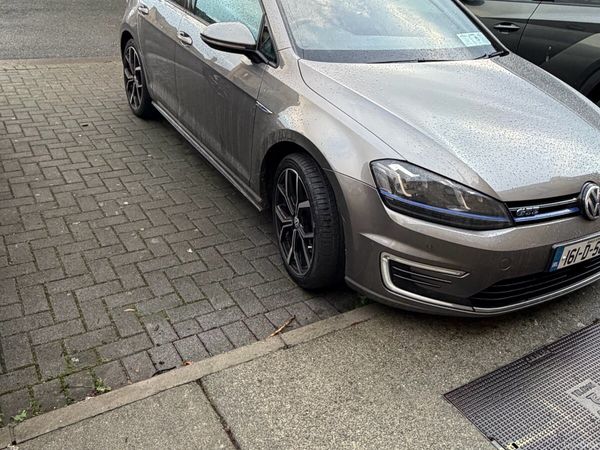 Volkswagen Golf Hatchback, Petrol Plug-in Hybrid, 2016, Grey