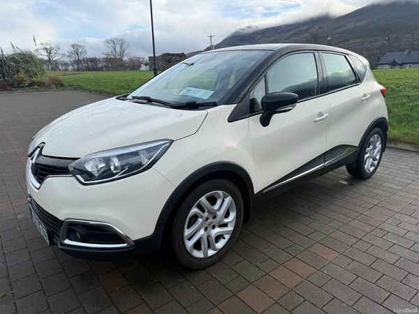 Renault Captur Hatchback, Diesel, 2015, White