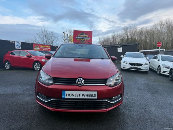 Volkswagen Polo Hatchback, Petrol, 2017, Red