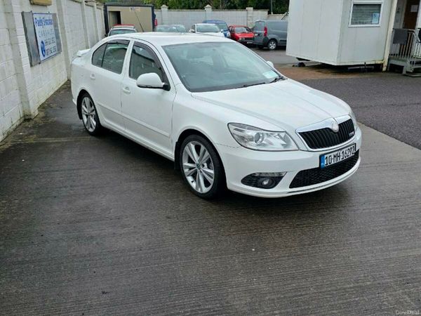 Skoda Octavia Hatchback, Diesel, 2010, White