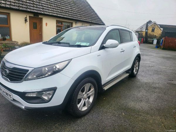 Kia Sportage SUV, Diesel, 2012, White