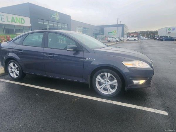 Ford Mondeo Saloon, Diesel, 2011, Grey