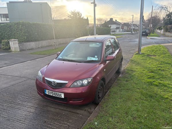 Mazda Mazda2 Hatchback, Petrol, 2007, Red