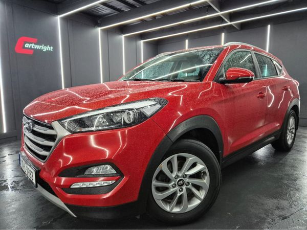 Hyundai Tucson MPV, Diesel, 2017, Red
