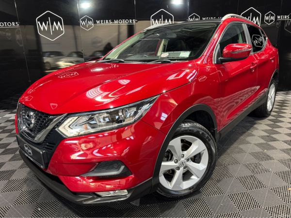 Nissan Qashqai MPV, Petrol, 2019, Red