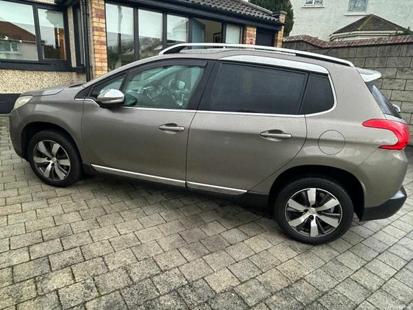 Peugeot 2008 SUV, Diesel, 2015, Grey