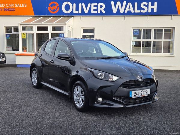 Toyota Yaris Hatchback, Petrol, 2024, Black