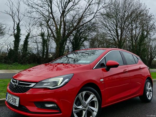 Opel Astra Hatchback, Petrol, 2016, Red