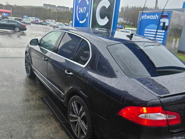 Skoda Superb Saloon, Diesel, 2012, Black