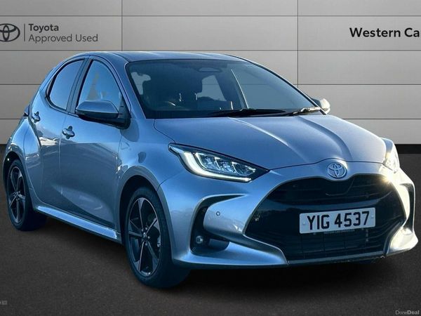 Toyota Yaris Hatchback, Petrol Hybrid, 2025, Silver