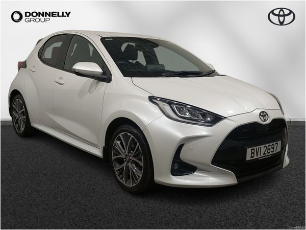 Toyota Yaris Hatchback, 2025, White
