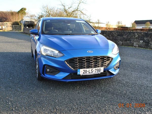 Ford Focus Hatchback, Diesel, 2021, Blue