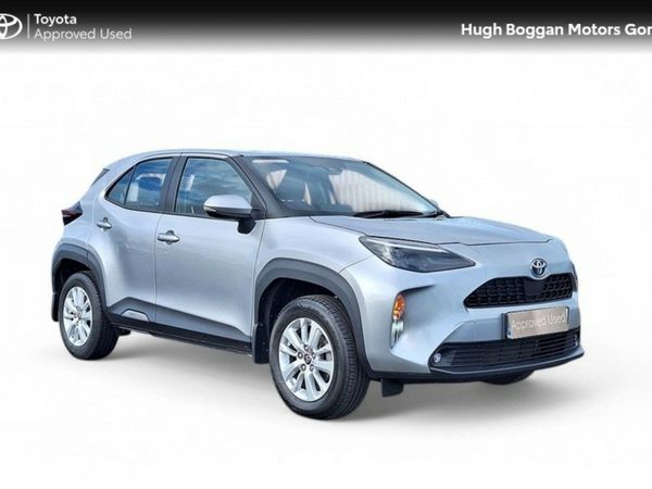 Toyota Yaris Cross Hatchback, Petrol Hybrid, 2025, Silver