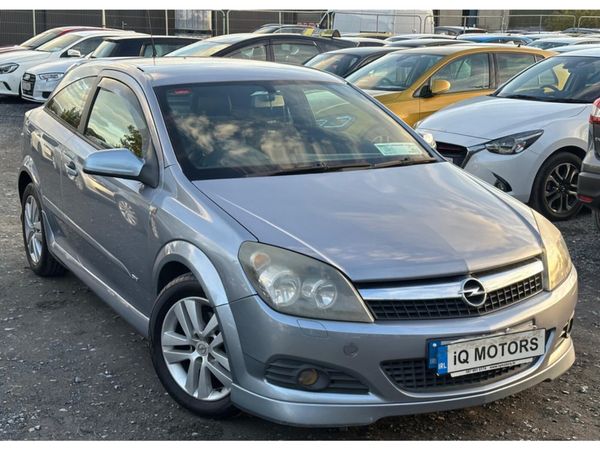 Opel Astra Hatchback, Petrol, 2009, Silver