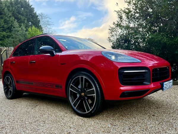 Porsche Cayenne SUV, Petrol Plug-in Hybrid, 2022, Red