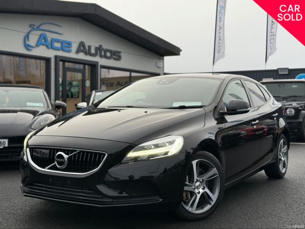 Volvo V40 Hatchback, Diesel, 2019, Black