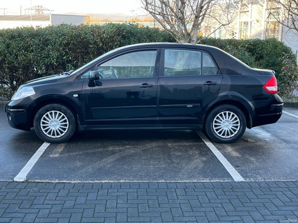 Nissan Tiida Saloon, Diesel, 2010, Black