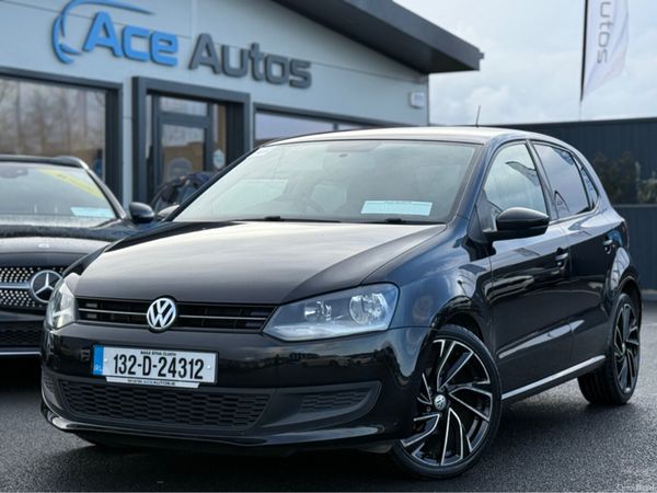 Volkswagen Polo Hatchback, Petrol, 2013, Black