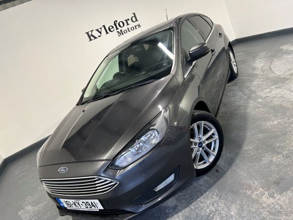 Ford Focus Hatchback, Diesel, 2016, Grey