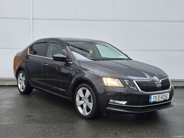Skoda Octavia Hatchback, Petrol, 2017, Black