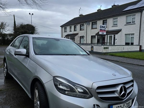 Mercedes-Benz E-Class Saloon, Diesel Hybrid, 2013, Silver
