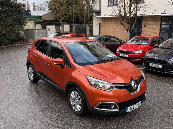 Renault Captur Hatchback, Petrol, 2015, Orange