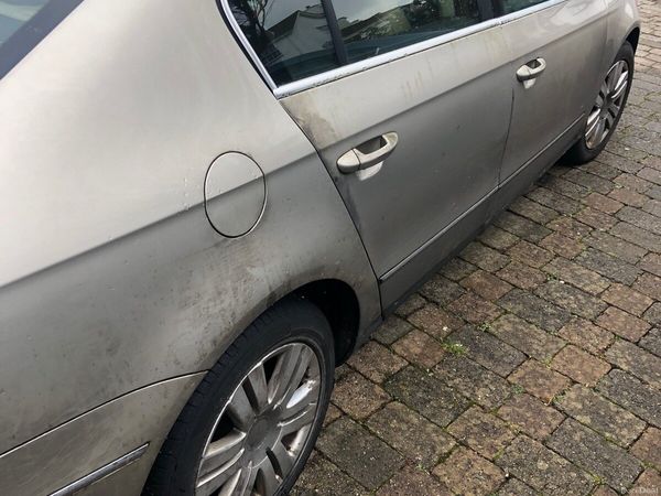 Volkswagen Passat Saloon, Diesel, 2008, Beige