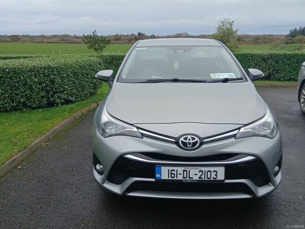 Toyota Avensis Saloon, Diesel, 2016, Grey