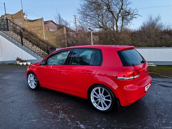 Volkswagen Golf Hatchback, Diesel, 2011, Red