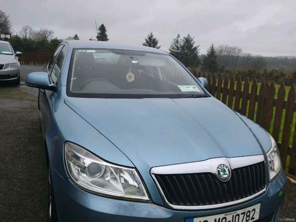 Skoda Octavia Hatchback, Diesel, 2010, Grey