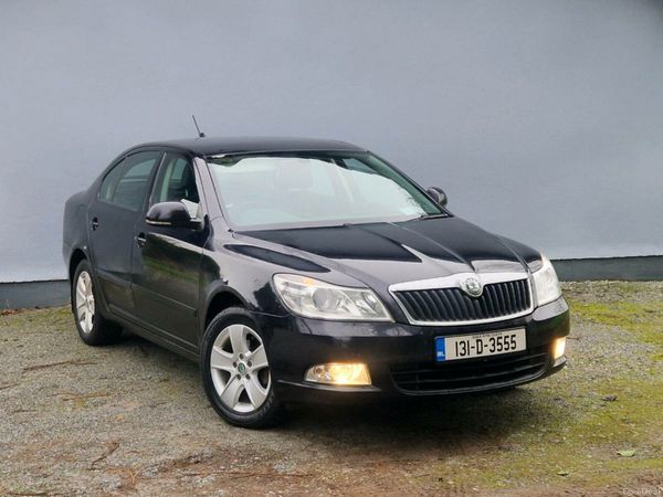 Skoda Octavia Saloon, Diesel, 2013, Black