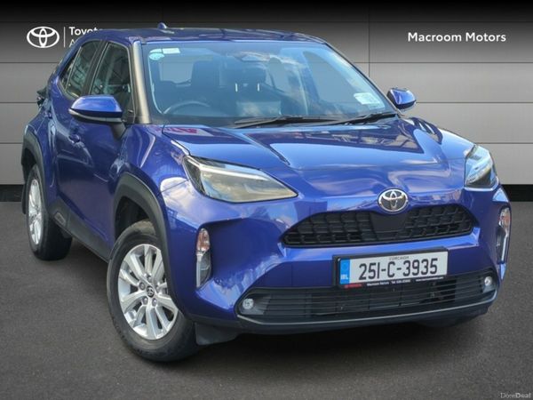 Toyota Yaris Cross Hatchback, Petrol Hybrid, 2025, Blue