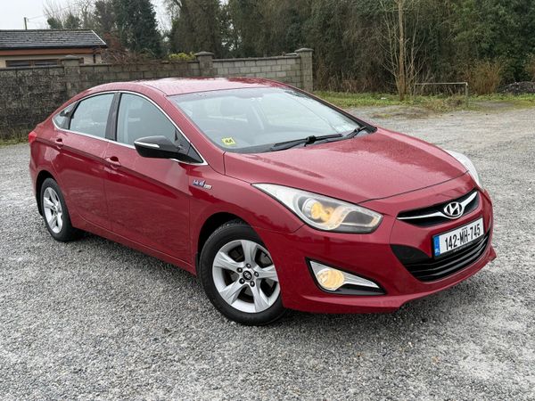 Hyundai i40 Saloon, Diesel, 2014, Red