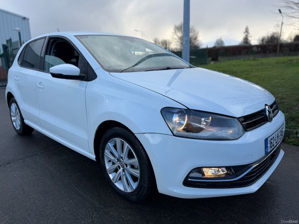 Volkswagen Polo Hatchback, Petrol, 2016, White