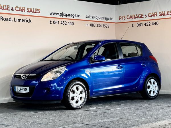 Hyundai i20 Hatchback, Petrol, 2011, Blue