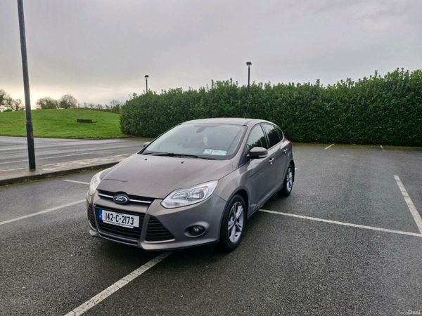 Ford Focus Hatchback, Diesel, 2014, Brown