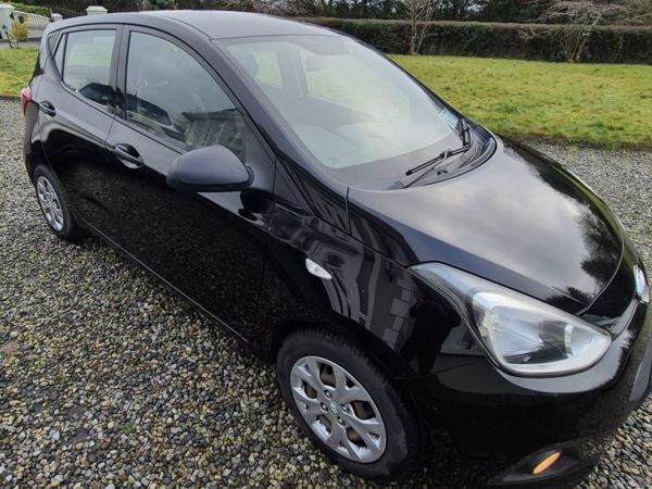 Hyundai i10 Hatchback, Petrol, 2015, Black