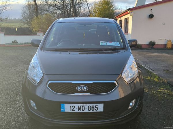 Kia Venga MPV, Diesel, 2012, Silver