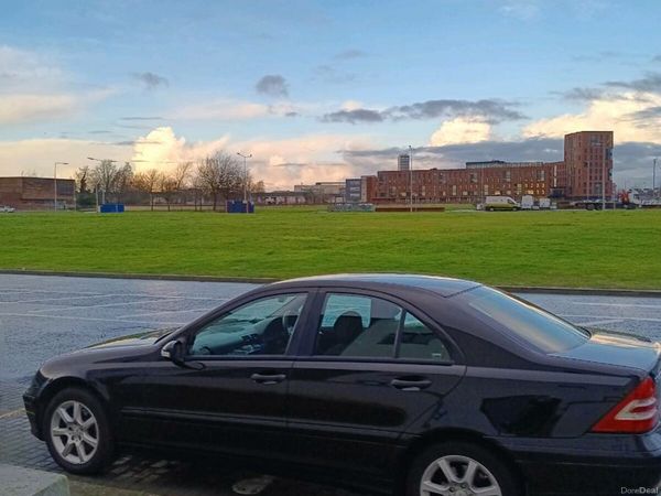 Mercedes-Benz C-Class Saloon, Petrol, 2007, Black