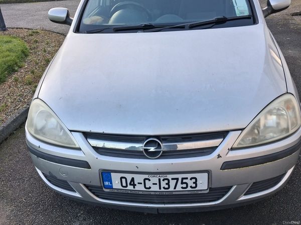 Opel Corsa Hatchback, Petrol, 2004, Silver