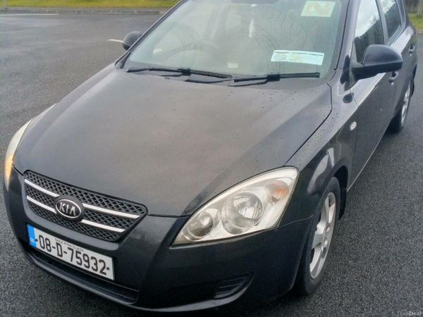 Kia Ceed Hatchback, Diesel, 2008, Black